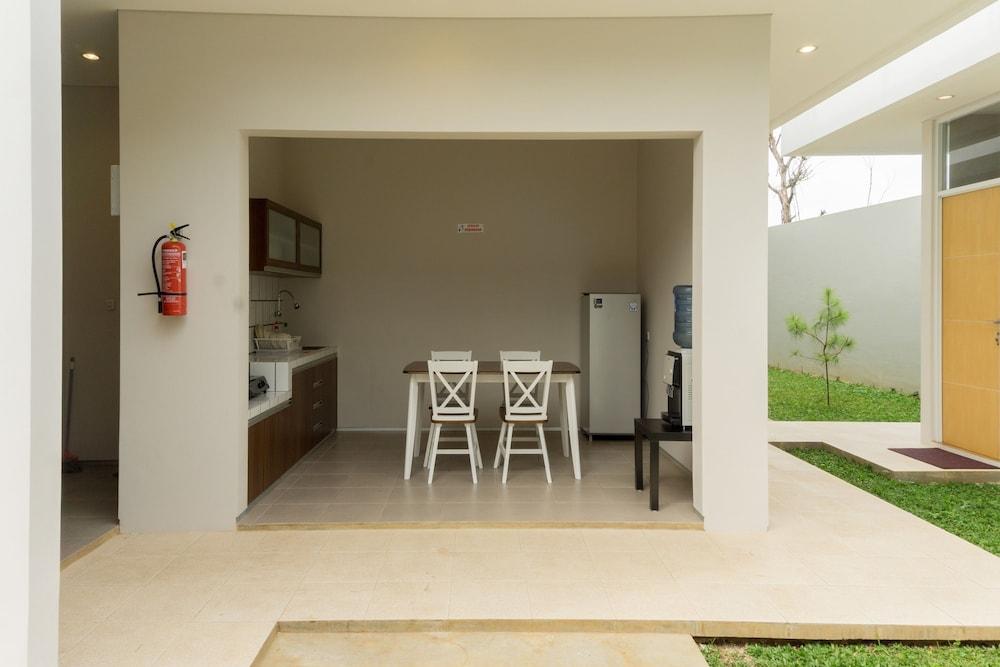 Oyo 367 Ridha Residence 万隆 外观 照片
